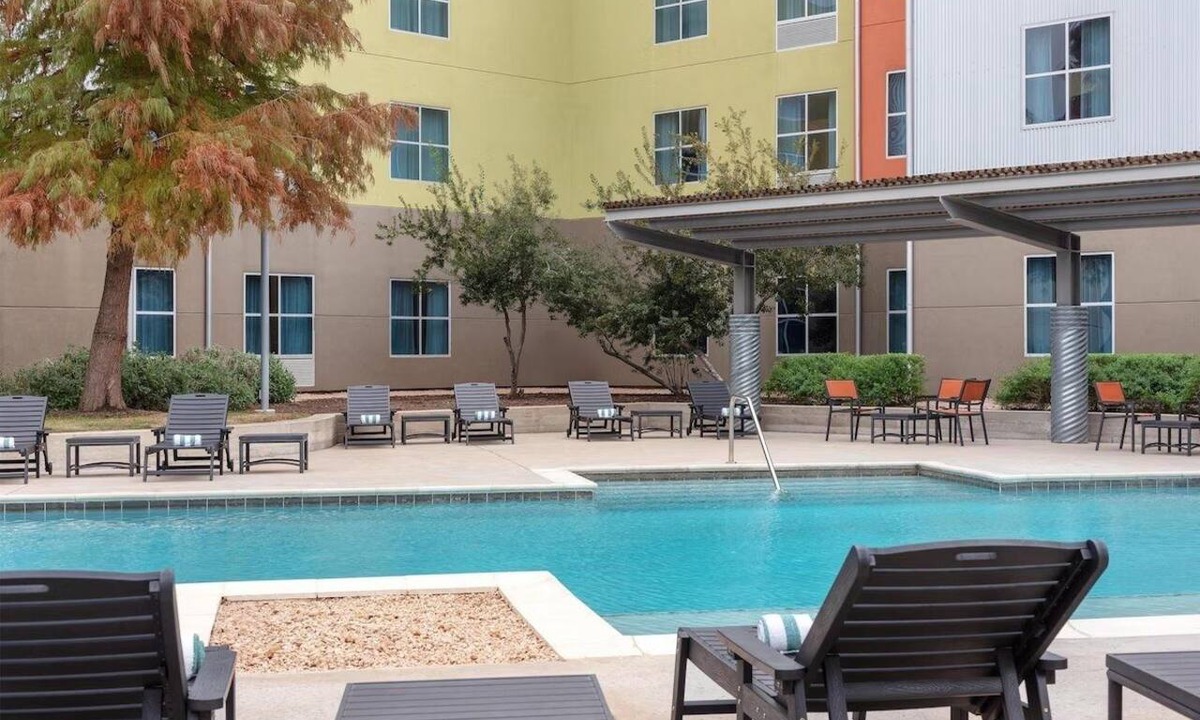 McNeil Hotel | Resort Living at Its Best | 2 Accessible Units w/Free Breakfast and Parking