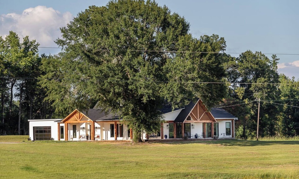 Lincoln Parish House | RETREAT, LUXURY, For Corporate, Family Gatherings - Peaceful, Rest, Relaxation