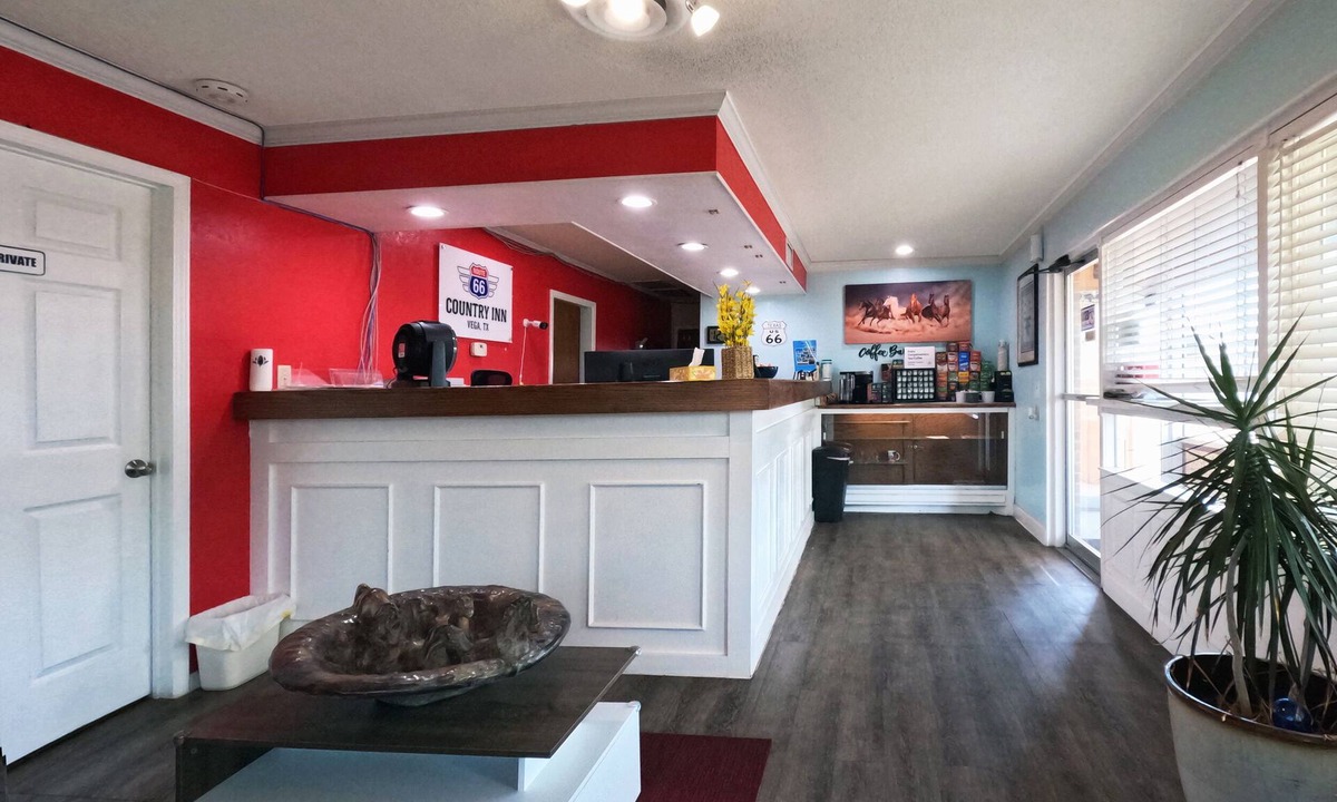Vega Hotel | Route 66 Desert Rose Country Inn
