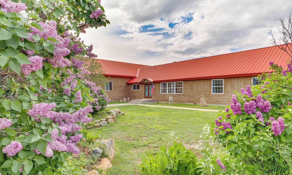 Tabiona Cottage | Rural Mountain-view Home Near Hiking + Off-roading