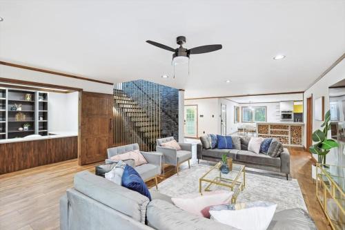 McKinney House | Russwood Acres Estate ft Gym Cinema Pool Table