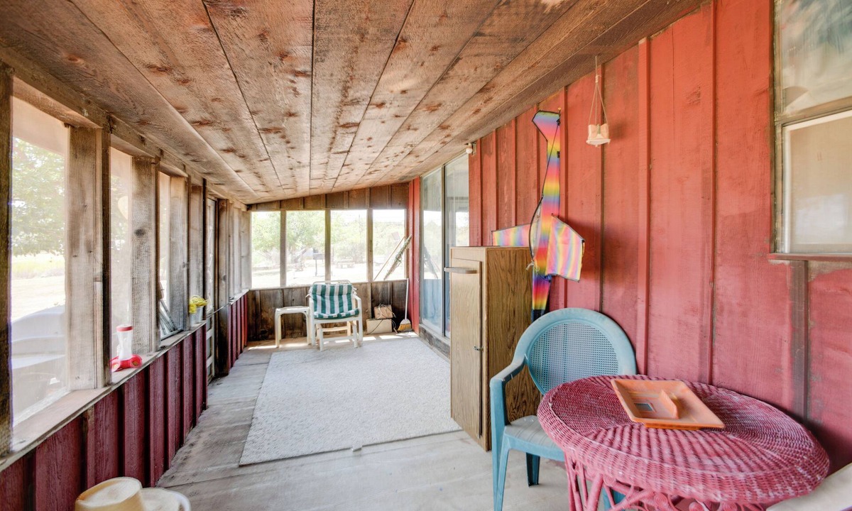 Maryneal House | Rustic Retreat w/Dock on Oak Creek Reservoir!