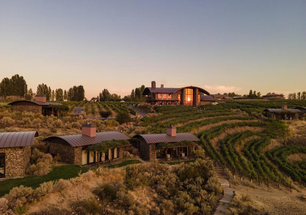 Quincy Hotel | Sagecliffe Resort & Spa