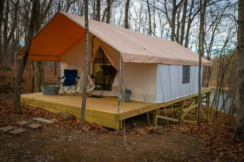 Girard House | Secluded Luxury Camping Tent on Otter Lake near Girard, Illinois