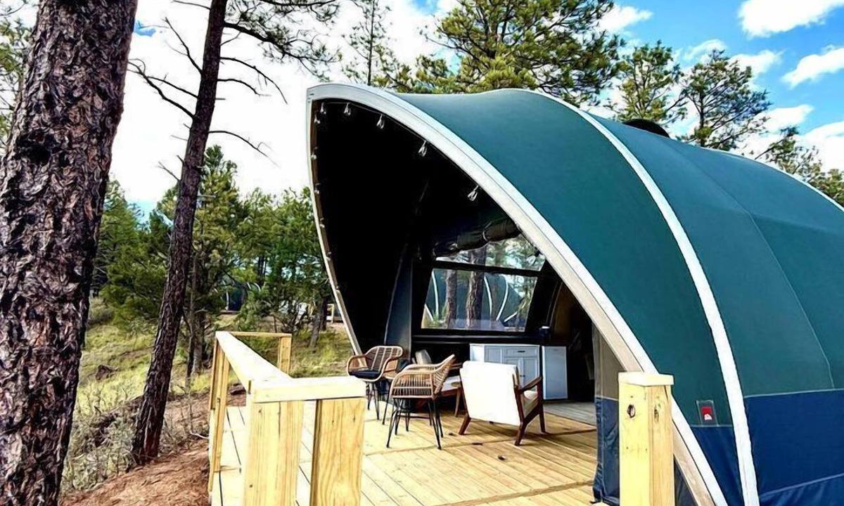 McIntosh RV Rental | Serene Glamping Retreat with Apple Orchards and Farm Animals near Quarai Ruins in Torreon, New Mexico