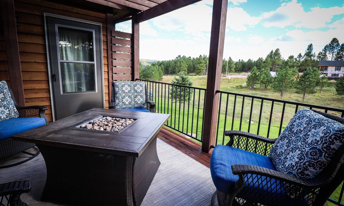 Sturgis House | Serene Golf Course Home Getaway with Hot Tub