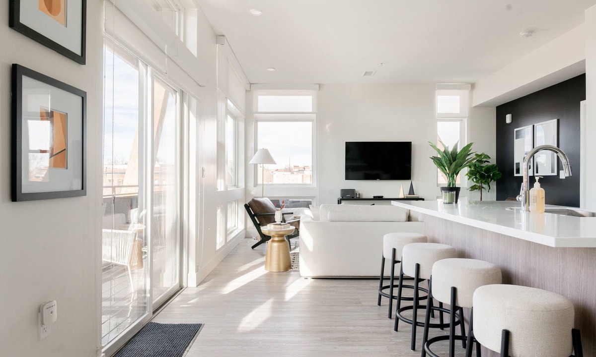 Highland Condo | Serenity in Style | Espadin LoHi