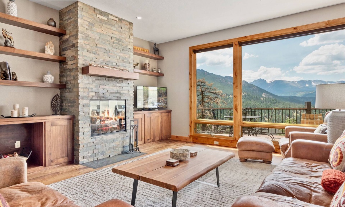 Windcliff Estates Condo | Serenity Luxury Vacation At Windcliff 3 Bedroom Home by RedAwning