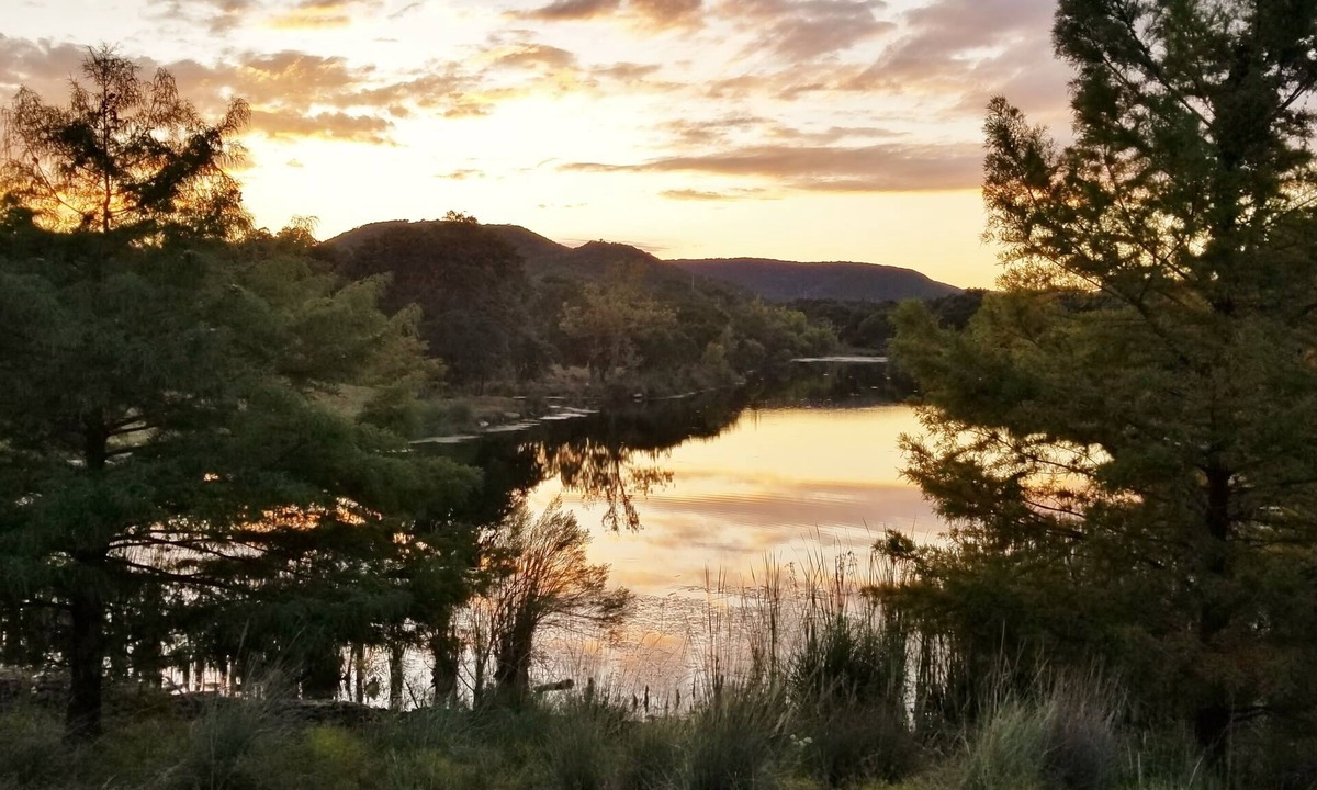 Tarpley House | Shadow Dance Ranch-Private 2000 Acres and 2 Lakes with Plenty of Water to Enjoy!
