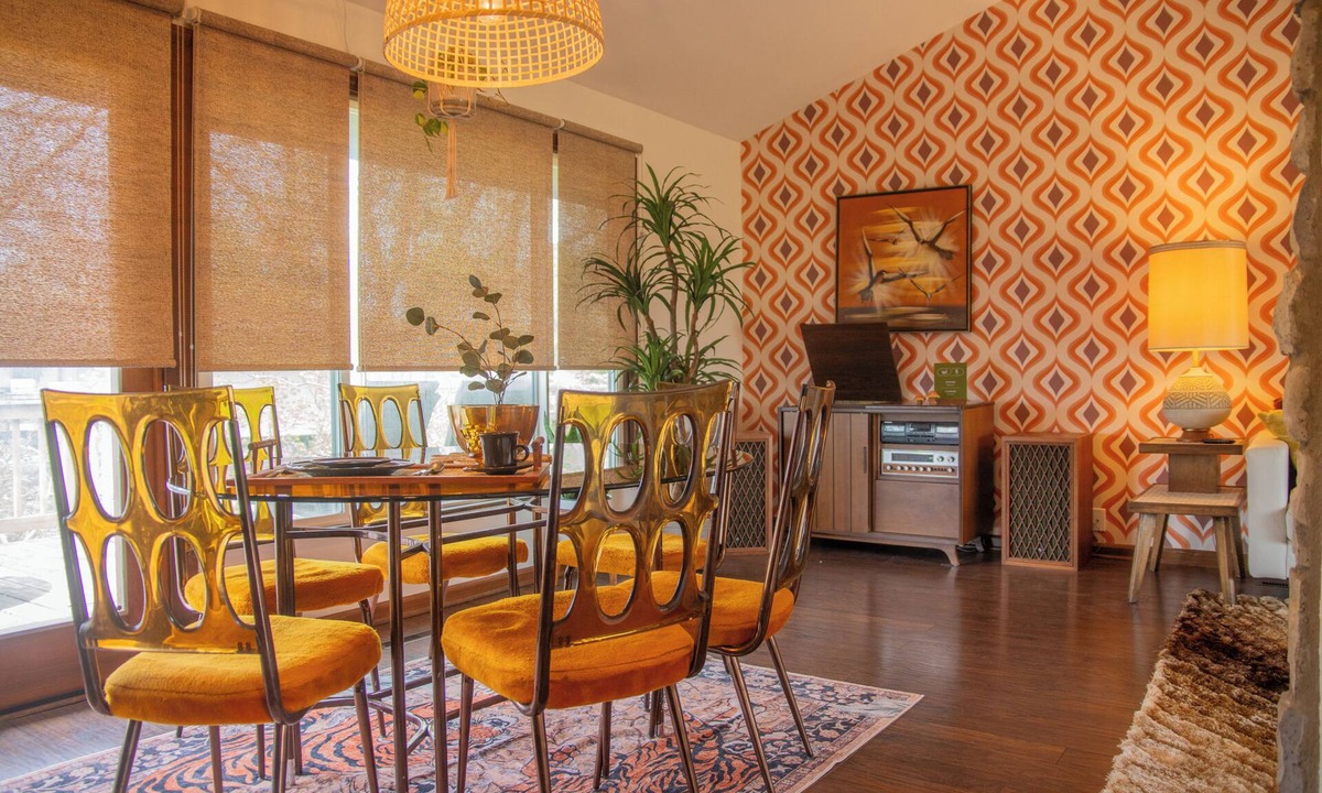 Manhattan House | Shag Stay MHK – Ultimate 70s Dream Pad Retro Vibes + Modern Comfort Near Airport