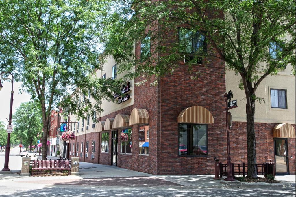 Shenandoah Hotel | Shenandoah Inn & Suites