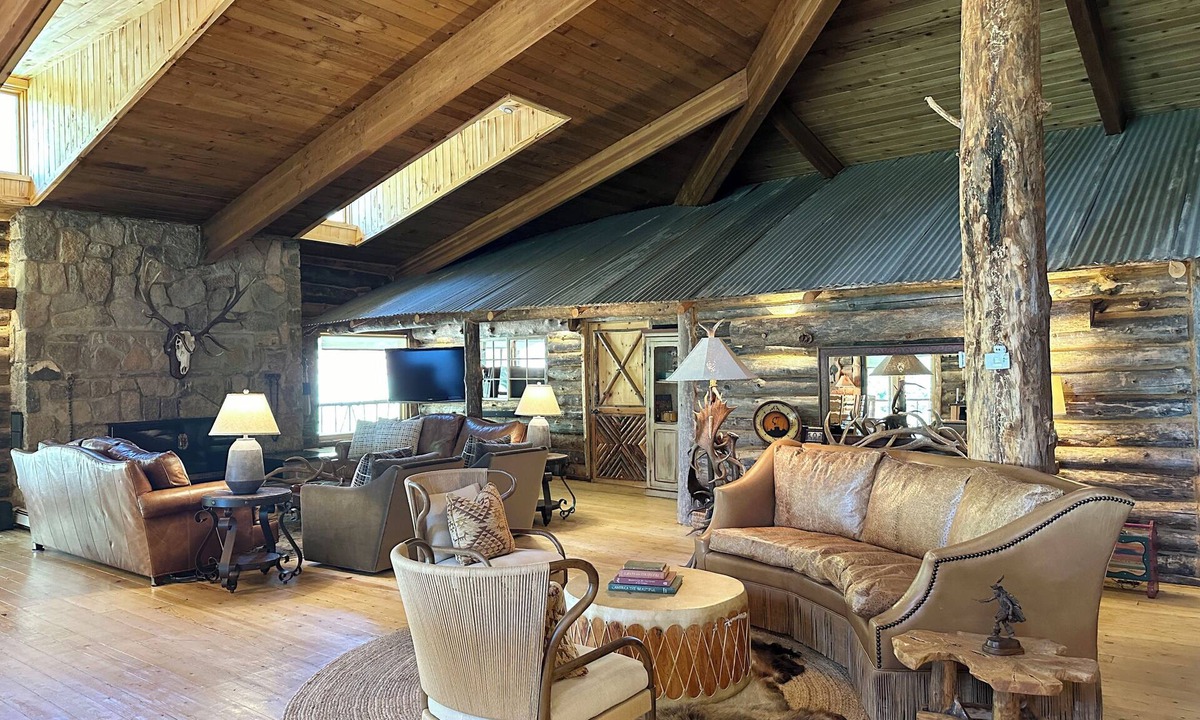 Sacramento Cabin | Skyline Ranch
