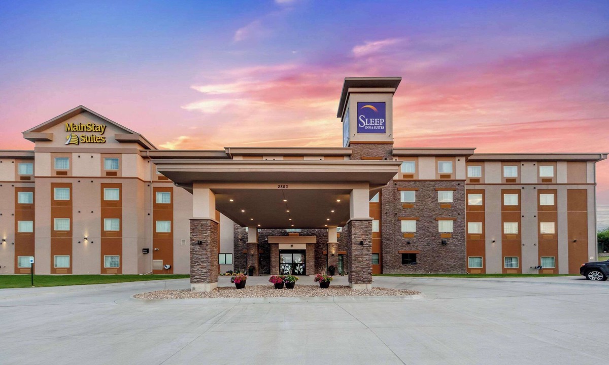 Lincoln Hotel | Sleep Inn & Suites Lincoln University Area