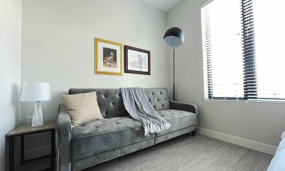 Des Moines Apartment | Sleepover | Cityscape Studio and Gym - Des Moines