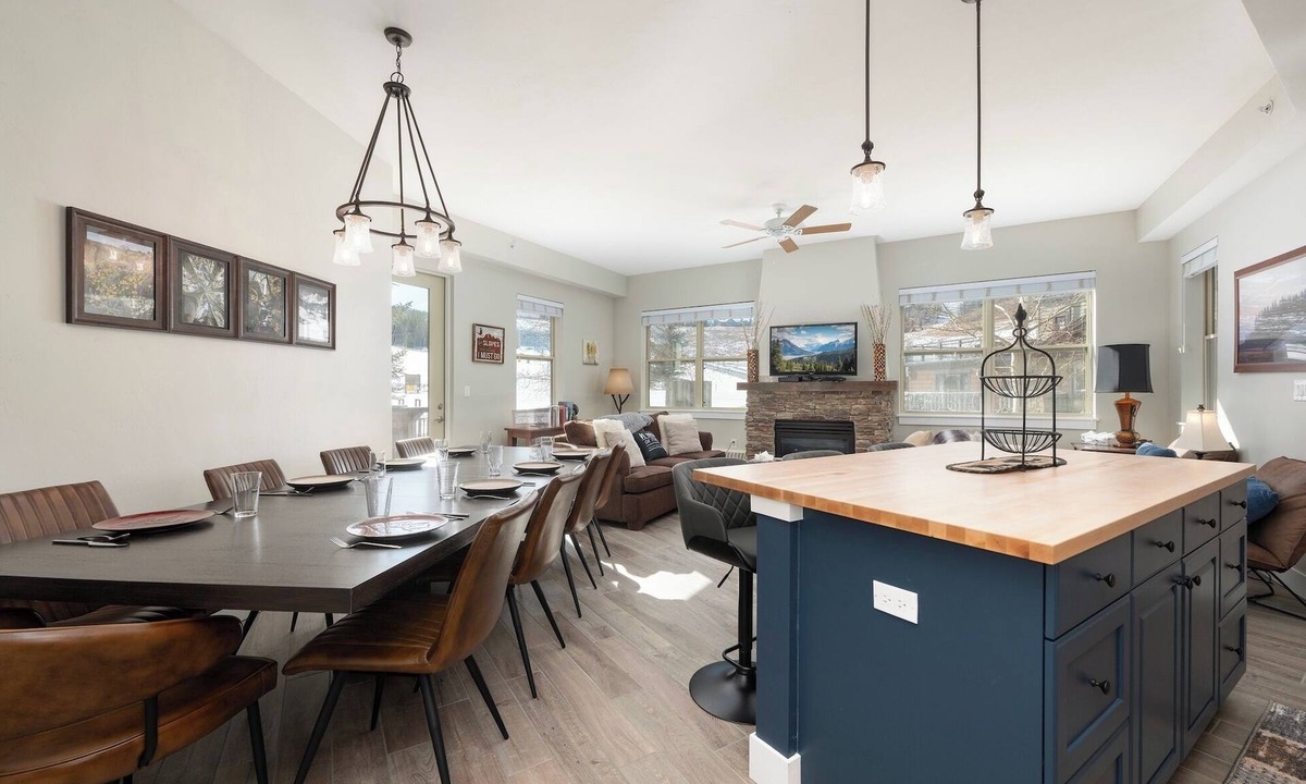 Silvercreek Condo | Slopeside Delight - Beautiful Ground Floor Ski-in/out - 3bd/3ba Condo at Granby Ranch