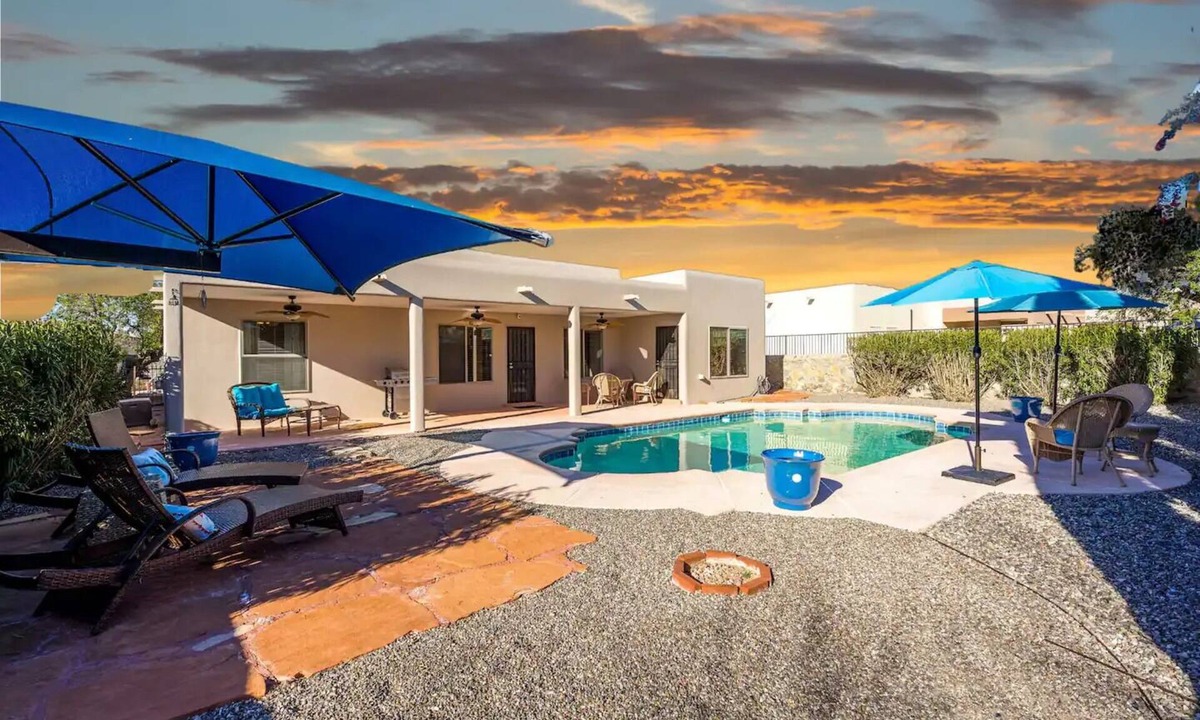Las Cruces House | Southwest Oasis with Pool & Views