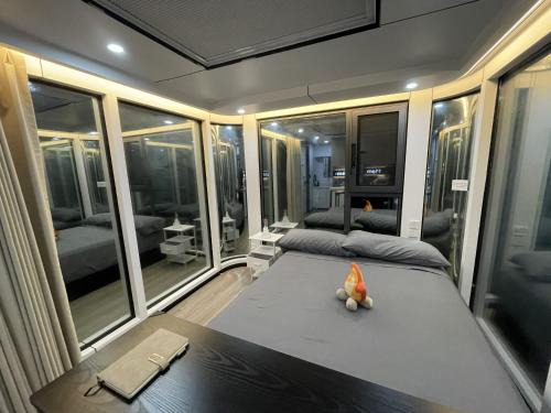 Antlers Resort | Space Cabins in the Woods with Spa