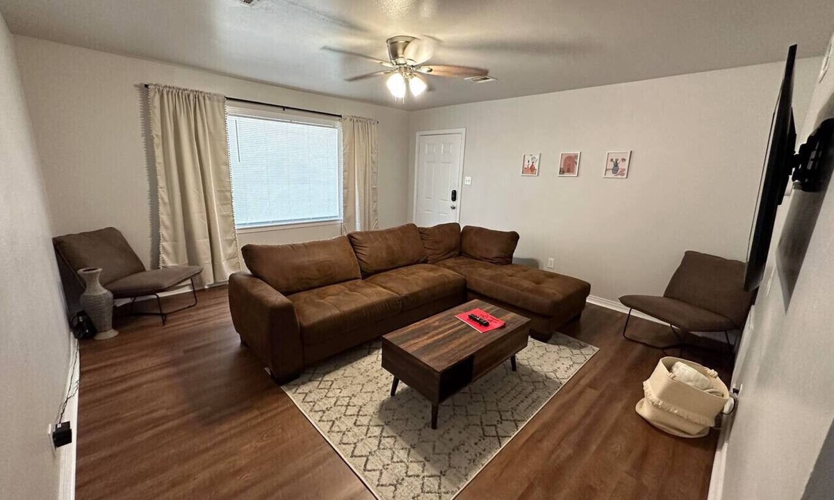 Temple Villa | Spacious 2BR Duplex | Near Baylor Scott & White