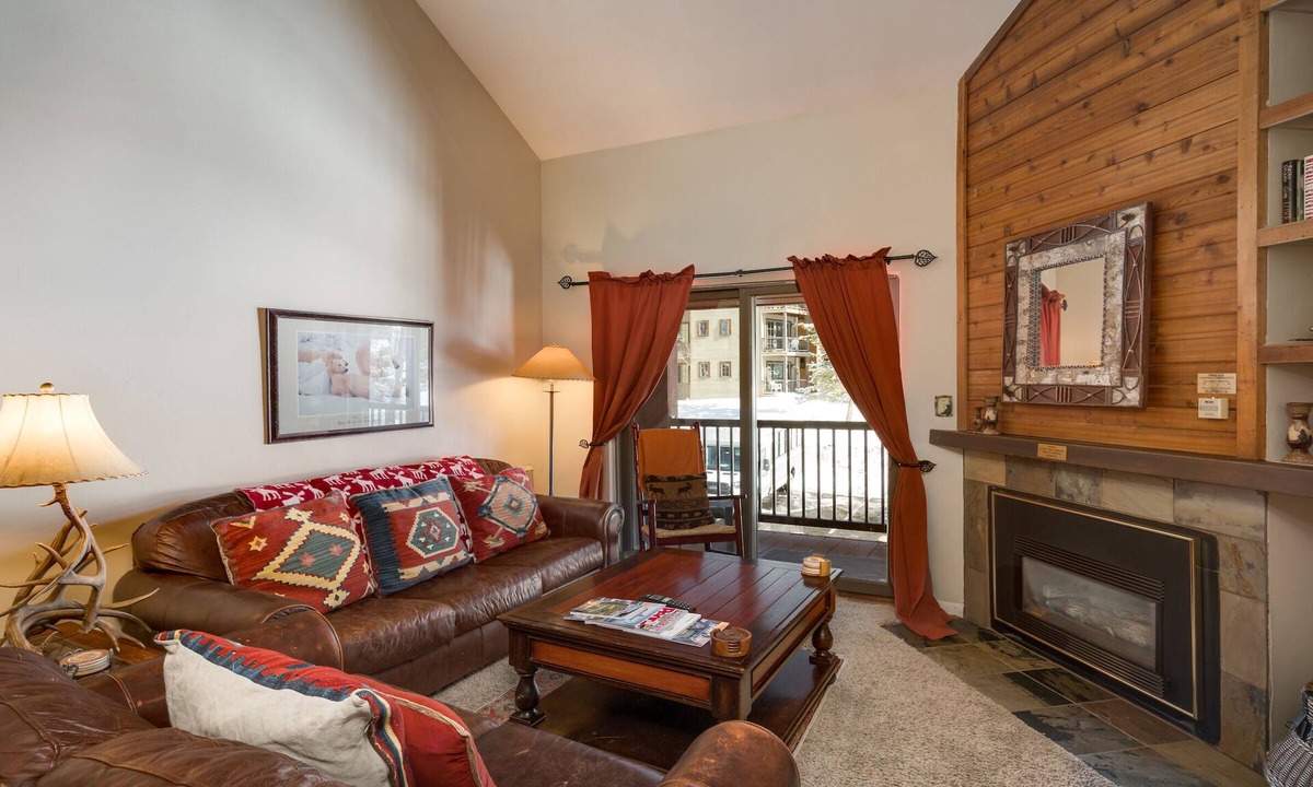 Steamboat Springs Condo | Spacious 3-Bedroom + Loft Condo at Timber Run – Mountain Views, and Walkable to
