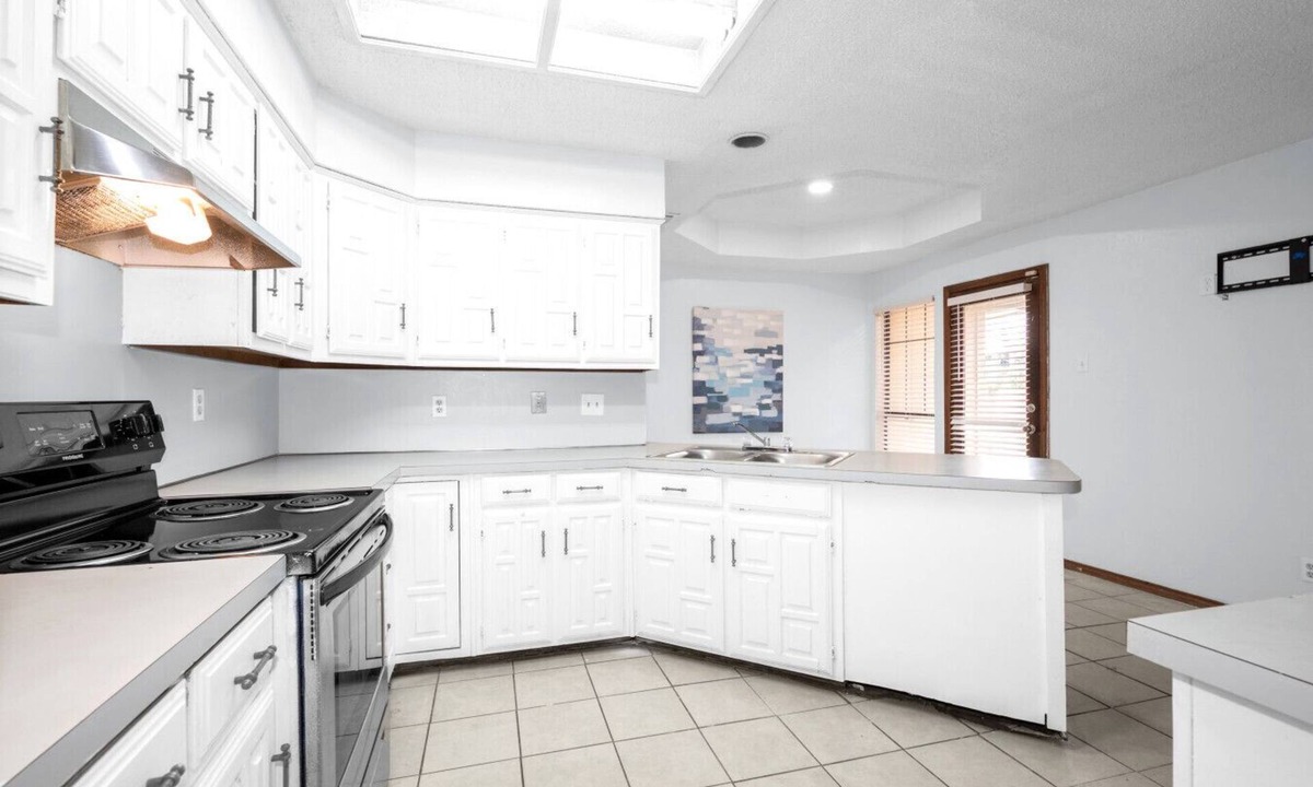 Buckner Terrace - Everglade Park House | Spacious 3 bedroom home