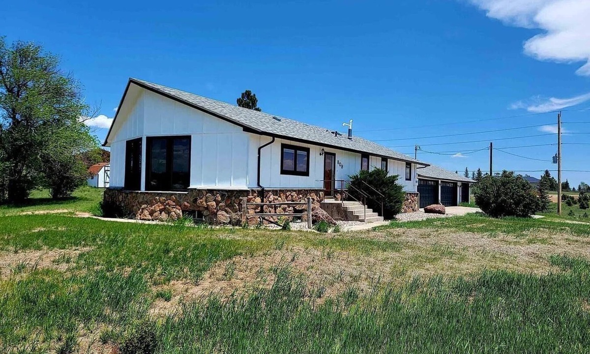 Ranchettes House | Spacious 3-bedroom house in soothing Cheyenne with AC