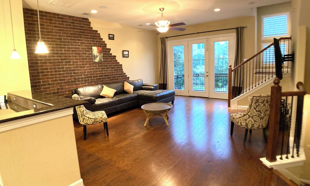 East Downtown Houston House | Spacious 3-bedroom townhome in charming Houston