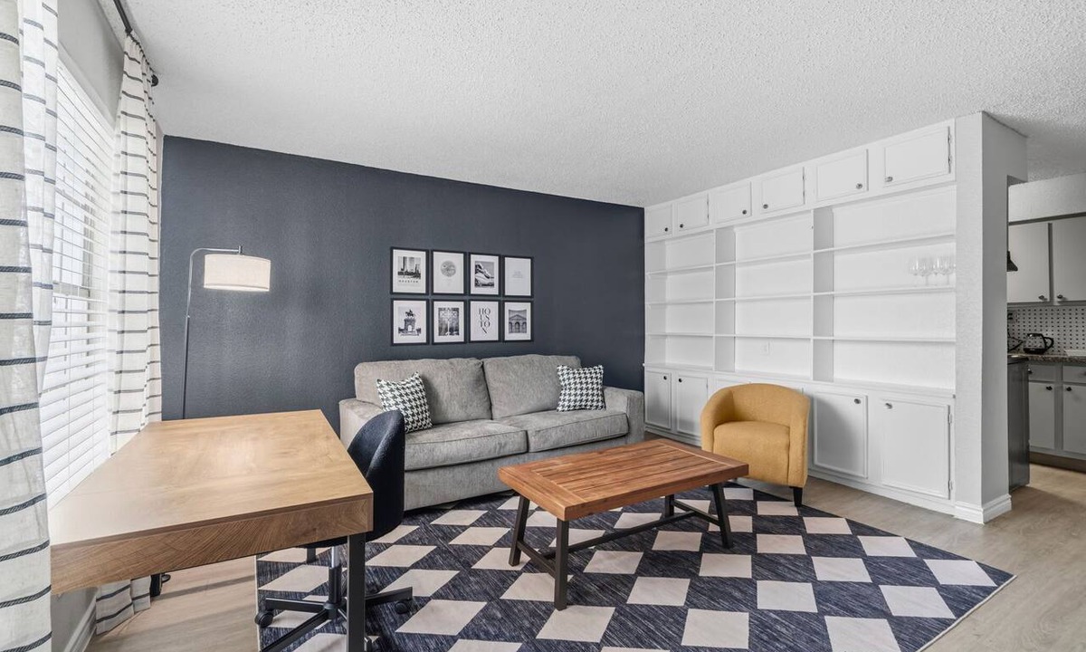 Briarforest Apartment | Spacious 3BR Apt in Houston