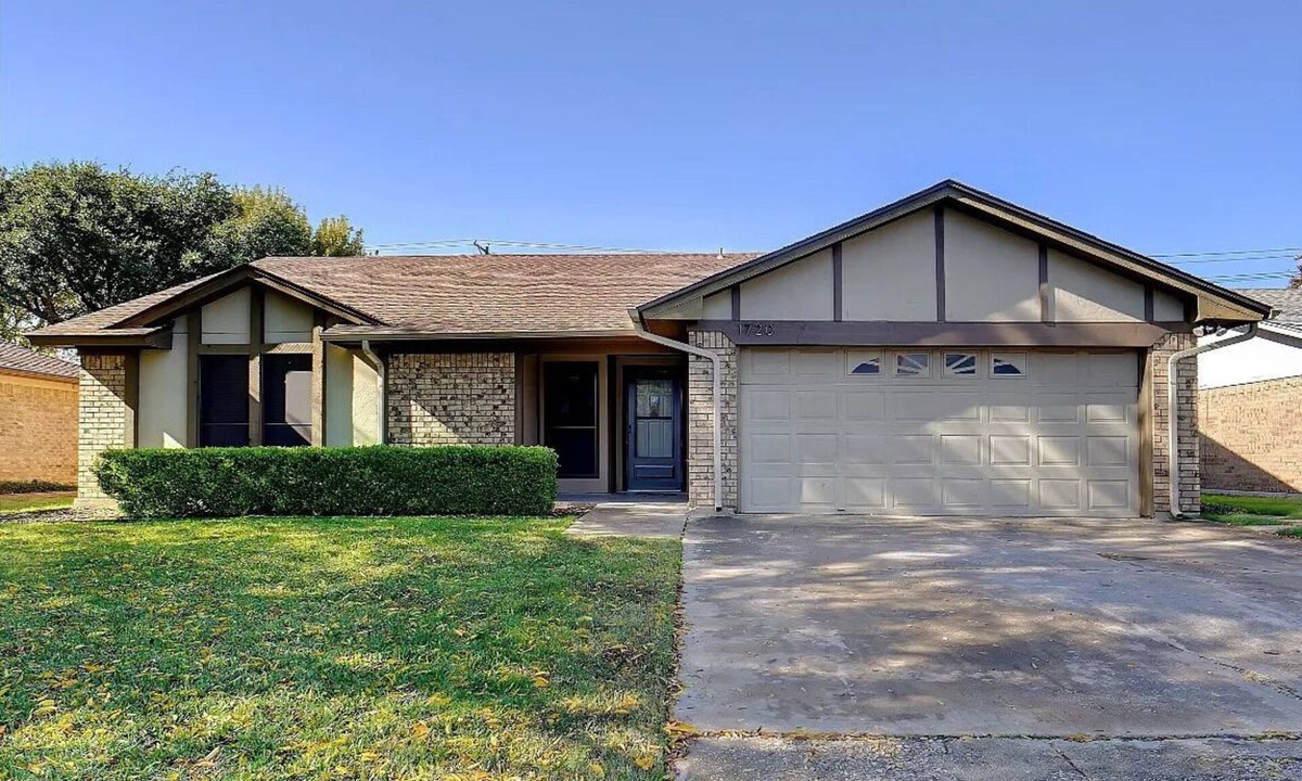 North Arlington House | Spacious 4-bedroom house in awesome Arlington 6 minutes from AT&T stadium