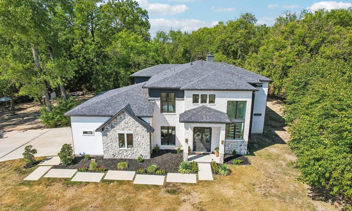 Sunnyvale House | Spacious 5 Bedroom House 25 min from Dallas -nMODERN & HUGE