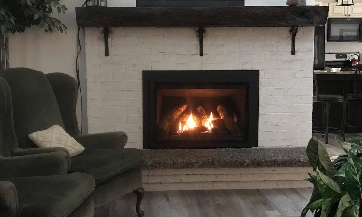 Elk House | Spacious 5-bedroom house in welcoming Elk with WiFi and AC