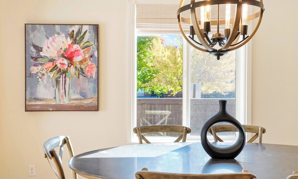 Cory House | Spacious 5-bedroom house in Central Denver! Walkable, views of mountains