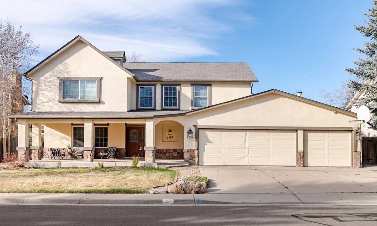 Broomfield House | Spacious 6-bedroom house - Country Club Golf Course Retreat
