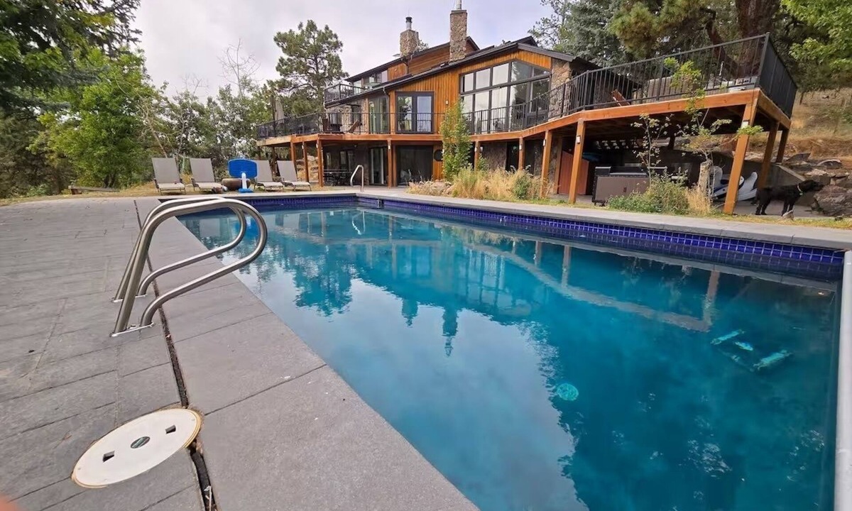 Indian Hills House | Spacious 6-bedroom house in fabulous Indian Hills with pool/hot tub