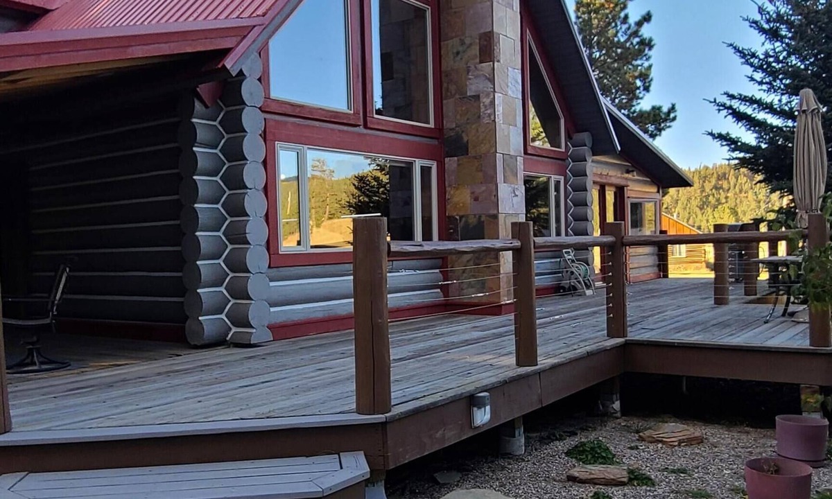 Angel Fire Cabin | Spacious cabin in Angel Fire area - 6 miles to ski slopes and recreation area