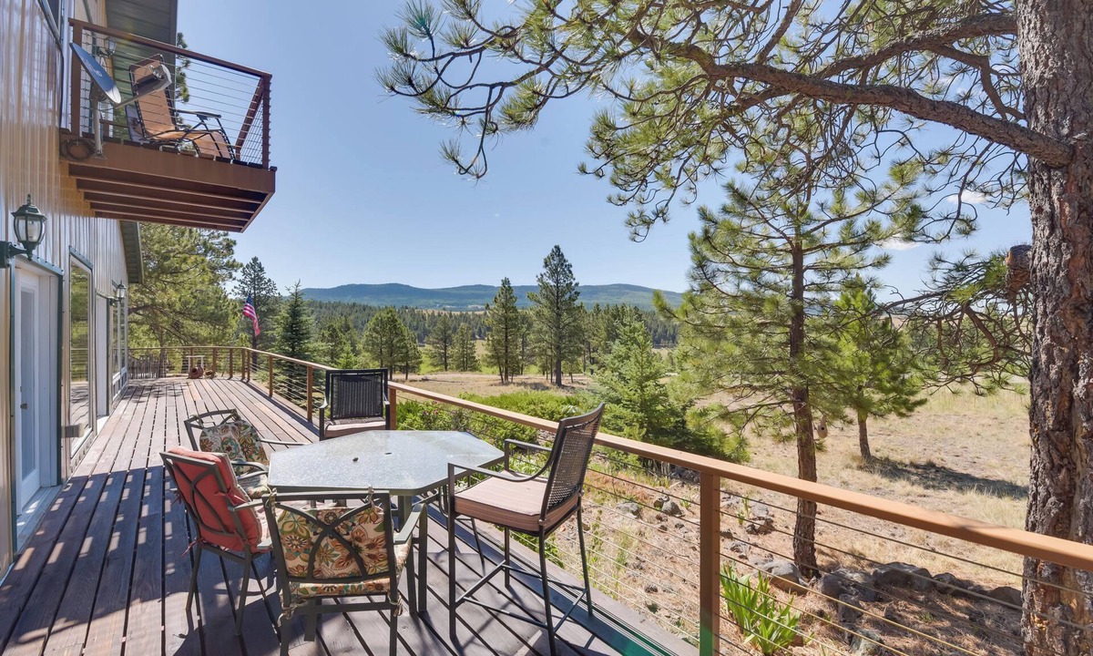 Angel Fire House | Spacious Mountain Home, 10 Mi to Angel Fire Resort