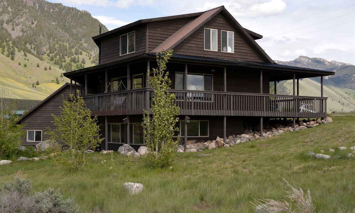 Cameron House | Spacious Vacation Home with Madison River Frontage near Yellowstone in Ennis, Montana