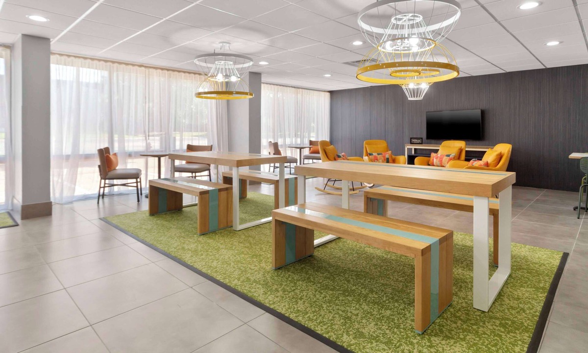 Grand Prairie Hotel | Spark By Hilton Grand Prairie