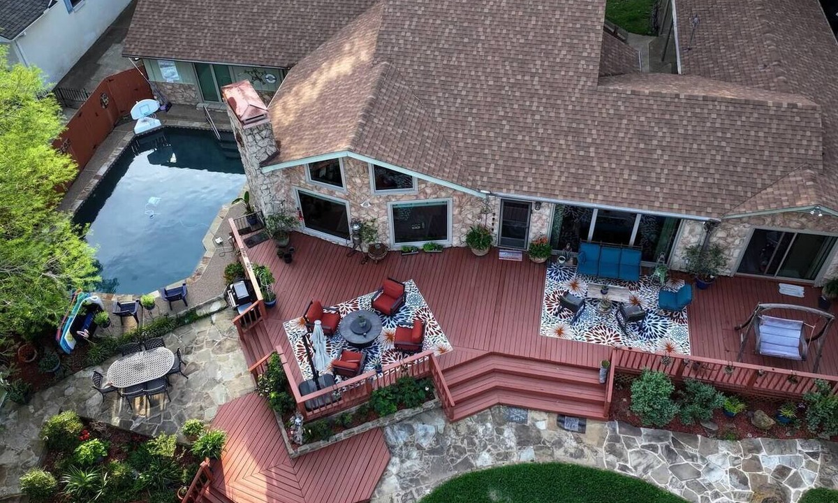 Star Harbor House | Star Harbor on Cedar Creek. Sleeps 14, Pool & Dock