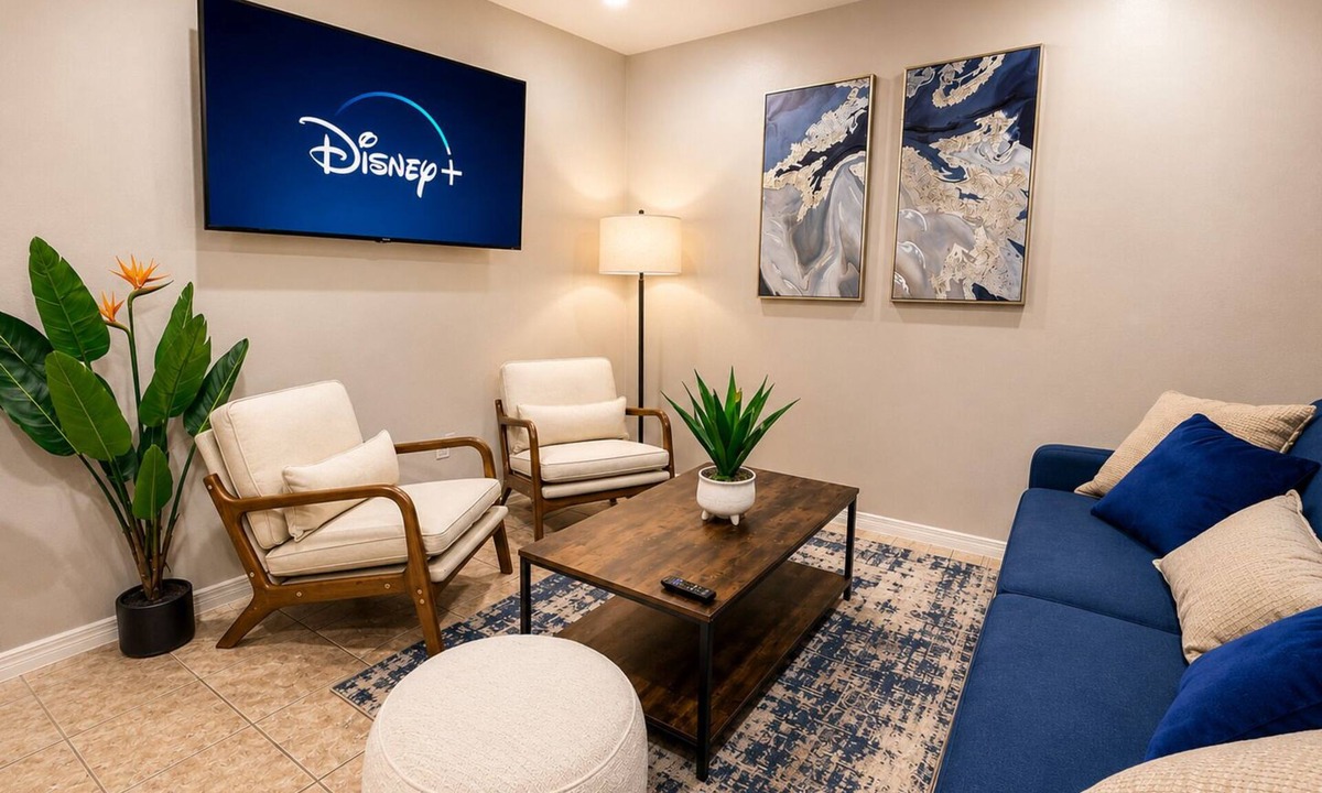El Paso House | Stay in Style- Historic Meets Modern Casita near Downtown, Fort Bliss & UTEP