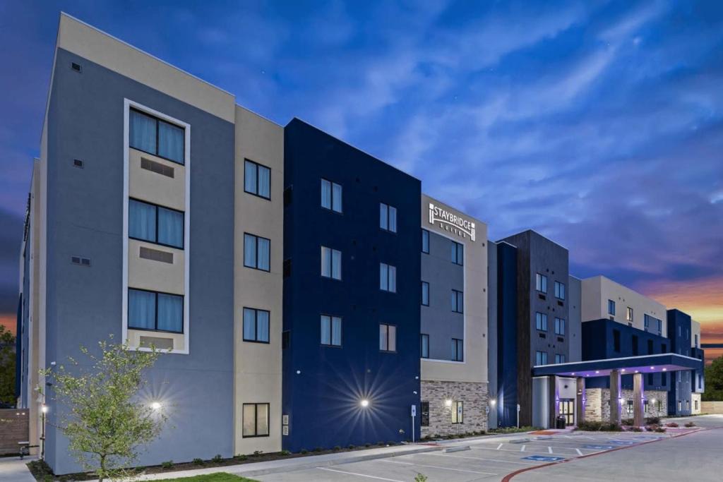 Woodway Hotel | Staybridge Suites Waco South - Woodway by IHG