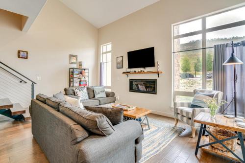 Silvercreek House | Steps to Conquest Ski Lift: Granby Home w/Grill