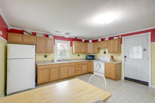 Nauvoo Apartment | Steps to Nauvoo Temple! 2-Unit Family Combo