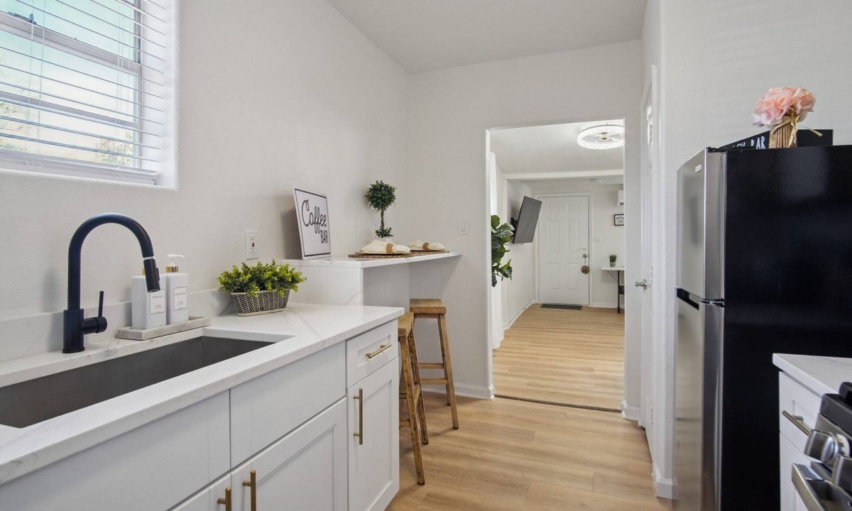 Denver Heights Apartment | Stroll to the Dome Sleek 1BR Near Downtown