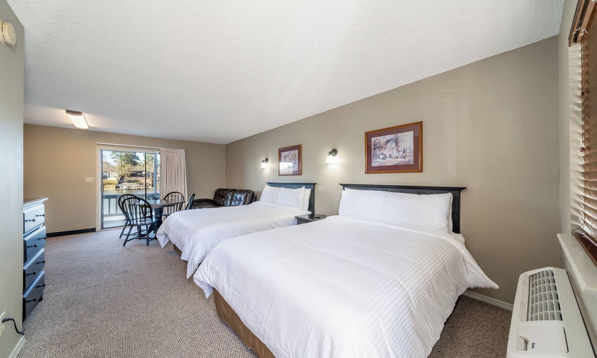 Rockwell Hotel | Studio Suite, 2 Queen Beds, Lake View, Upper Floor