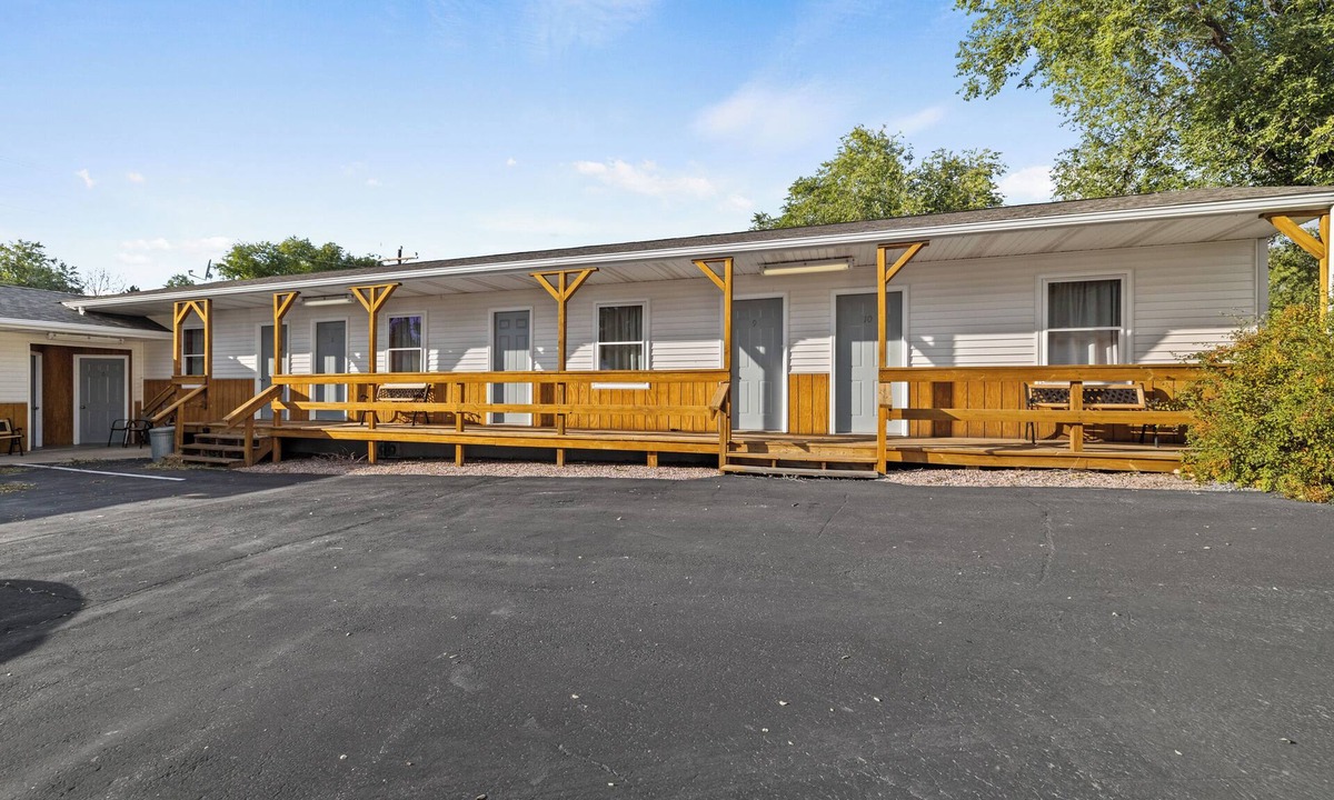 Moorcroft Apartment | Studio Suite Apartment #9 in Moorcroft Wyoming