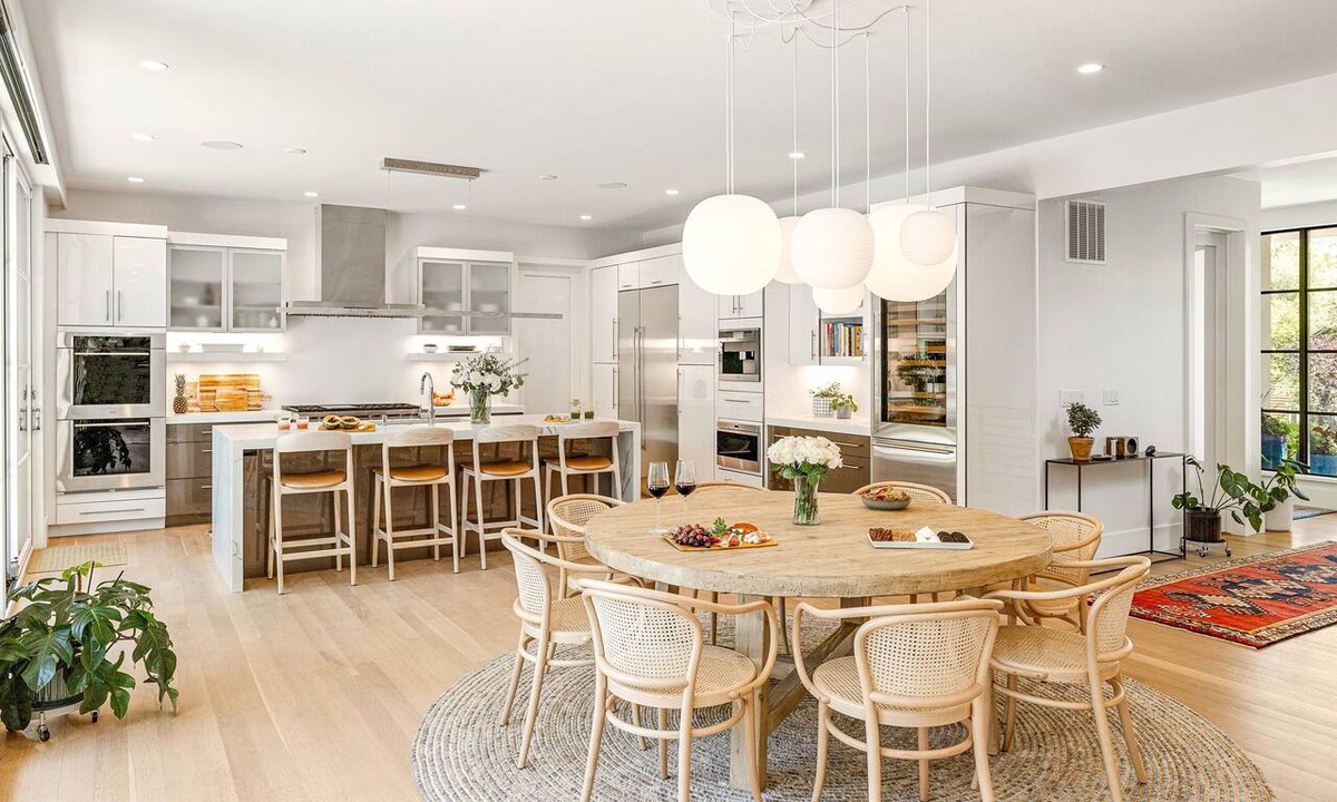 Flagstaff House | Stunning Masterpiece with Beautiful Outdoor Space, 5-min from CU & Downtown