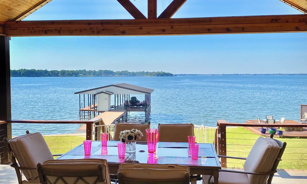 Mabank House | Stunning Views - Infinity Firepit Deck - Dock