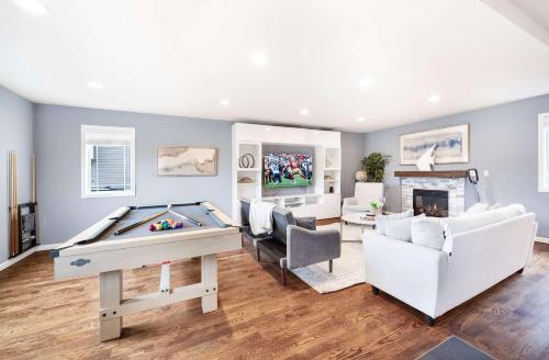 South Beacon Hill House | Stylish 3BR Home EV Outlet Near Light Rail