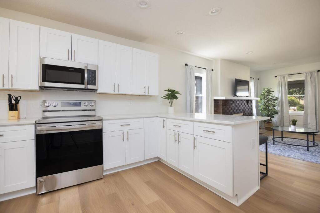 Des Moines House | Stylish 4 BR Home in the Heart of DSM