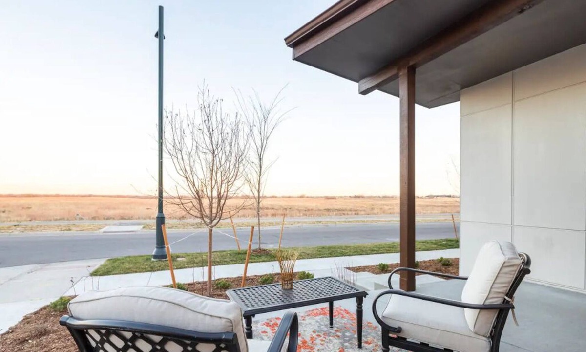 Northfield House | Stylish brand new Central Park, Denver Entire Home